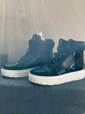DKNY High-Top Sneakers with White Platform Sole